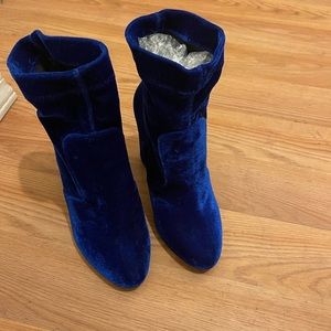 Velour ankle boots